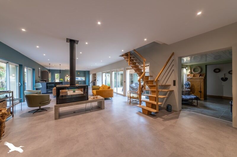 Casa de 5 dormitorios en Lot, France No. 342895