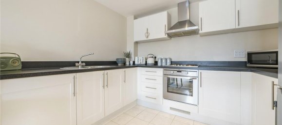 1 bedroom Apartment in Wimbledon, United Kingdom No. 7277 4