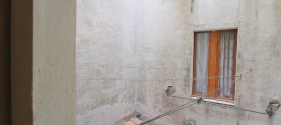 3 Schlafzimmer Wohnung in Siena, Italy, Nr. 60892 21