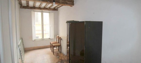 3 Schlafzimmer Wohnung in Siena, Italy, Nr. 60892 18