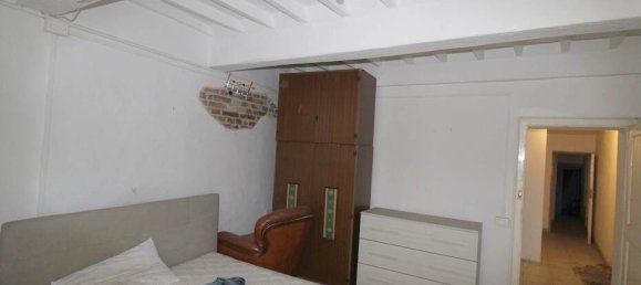 3 Schlafzimmer Wohnung in Siena, Italy, Nr. 60892 28