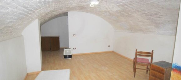 3 Schlafzimmer Wohnung in Siena, Italy, Nr. 60892 5