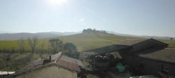 Studio in Cinigiano, Italy No. 1486 2