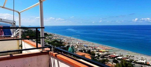 3 rooms Apartment in Scalea, Italy No. 177804 4