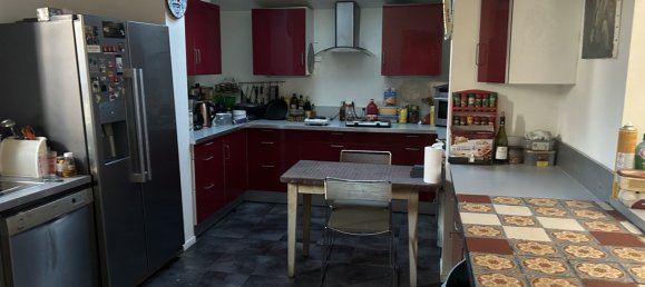 3 bedrooms Apartment in Sainte-Savine, France No. 76805 5