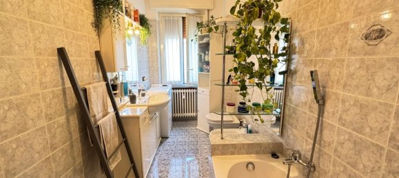 3-salle Appartement à Paullo, Italy No. 330379 17