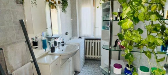 3-salle Appartement à Paullo, Italy No. 330379 16