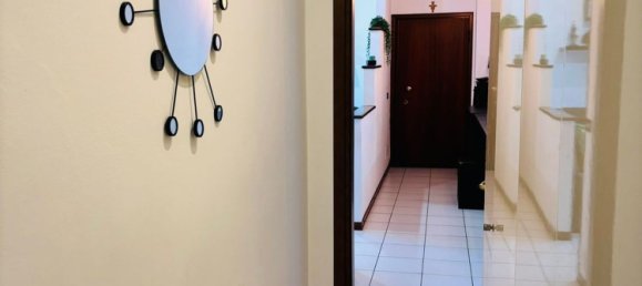 3-salle Appartement à Paullo, Italy No. 330379 28