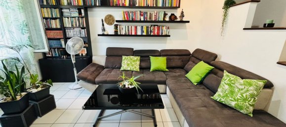 3-salle Appartement à Paullo, Italy No. 330379 8