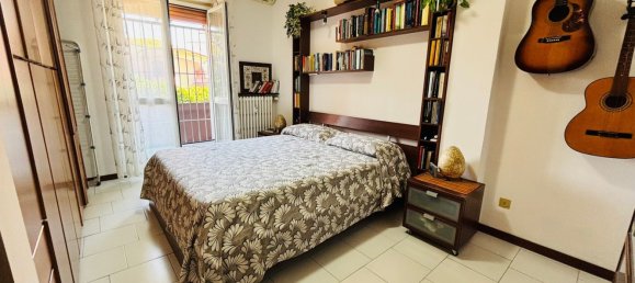 3-salle Appartement à Paullo, Italy No. 330379 24