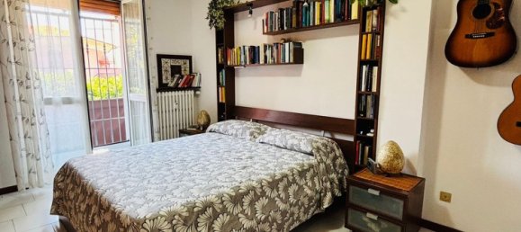 3-salle Appartement à Paullo, Italy No. 330379 27