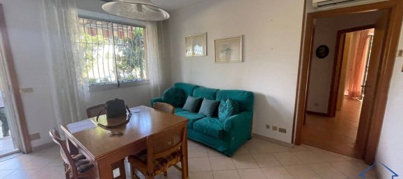 Квартира с 2 спальнями в Римини, Италия № 261901 11