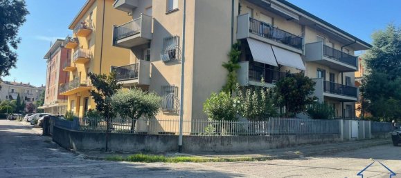 Квартира с 2 спальнями в Римини, Италия № 261901 4