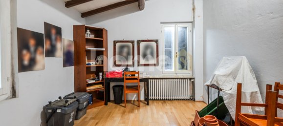 8 rooms House in Reggio Emilia, Italy No. 280509 16