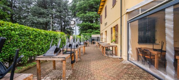 8 rooms House in Reggio Emilia, Italy No. 280509 2