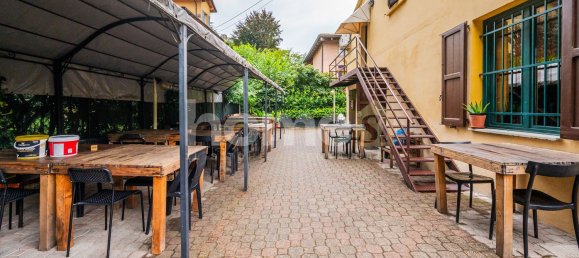 8 rooms House in Reggio Emilia, Italy No. 280509 7