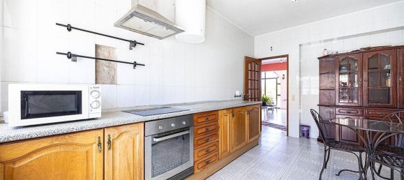 Casa de 5 dormitorios en Almada, Portugal No. 98318 17