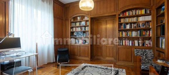 4 bedrooms Apartment in Rome, Italy No. 311244 18
