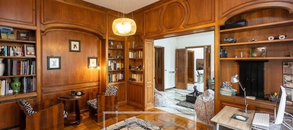 4 bedrooms Apartment in Rome, Italy No. 311244 20