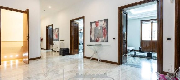 4 bedrooms Apartment in Rome, Italy No. 311244 5