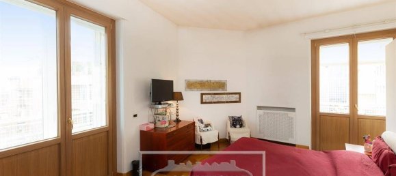 4 bedrooms Apartment in Rome, Italy No. 311244 27