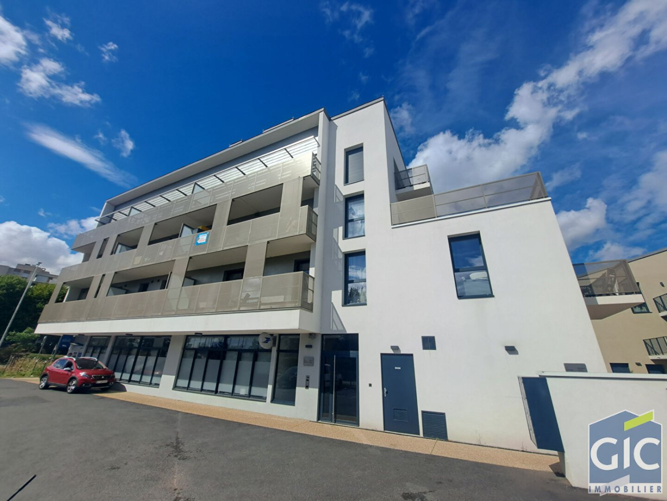 Квартира с 2 спальнями в Кан, Франция № 320502