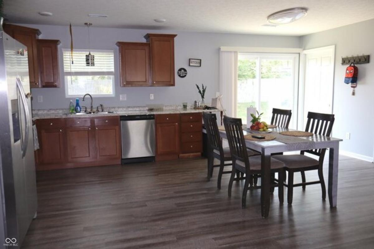 3 bedrooms House in Scottsburg, USA No. 381480