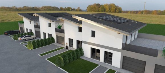 Дом с 6 комнатами в Удине, Италия № 36728 4