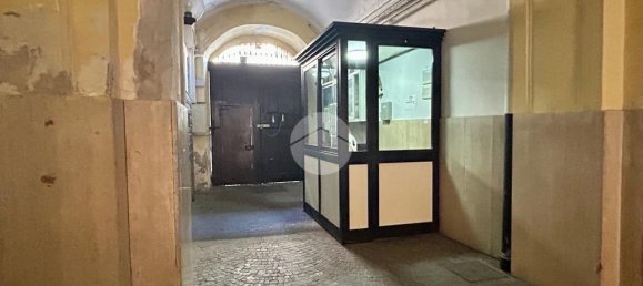 1 room Warehouse in Naples, Italy No. 66174 6