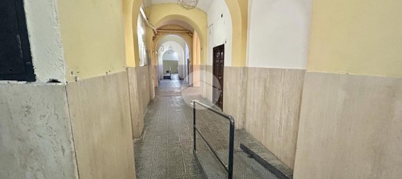 1 room Warehouse in Naples, Italy No. 66174 7