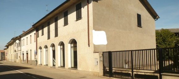 Edifício em Ottobiano, Italy 500 m² N.º 251663 2