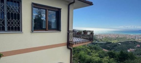 Villa de 3 dormitorios en Cogorno, Italy No. 334965 36