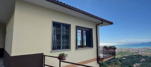 Villa de 3 dormitorios en Cogorno, Italy No. 334965 34