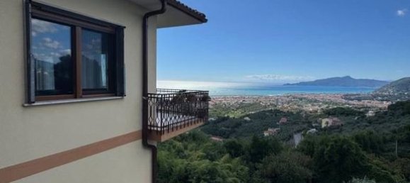 Villa de 3 dormitorios en Cogorno, Italy No. 334965 35