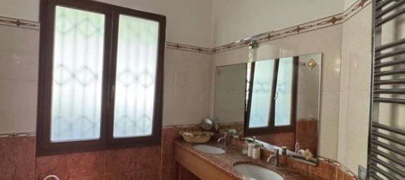 Villa de 3 dormitorios en Cogorno, Italy No. 334965 18