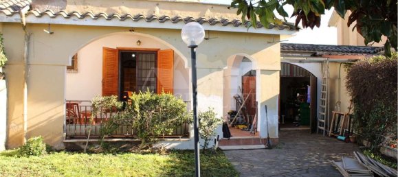 Villa de 5 habitaciónes en Ardea, Italy No. 173909 2