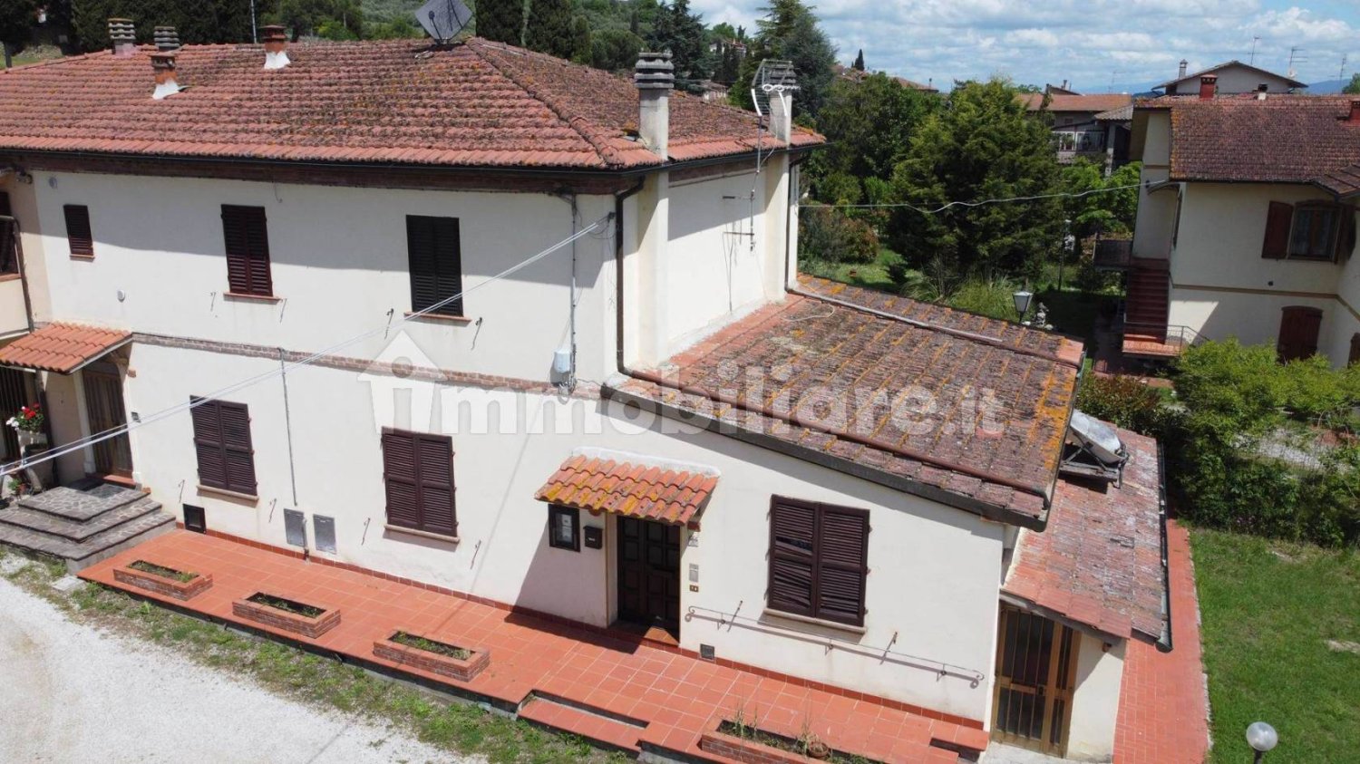 2 bedrooms Apartment in Sinalunga, Italy No. 150314