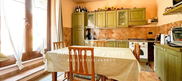 11-salle Maison à Todi, Italy No. 221234 11