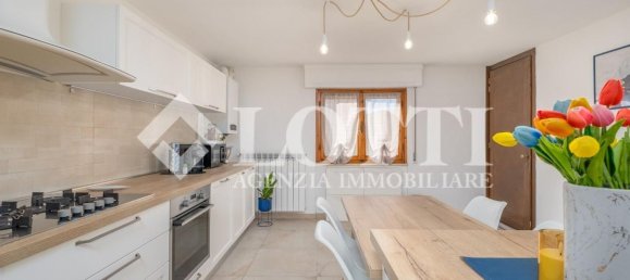 Квартира с 5 комнатами в Викопизано, Италия № 199670 5