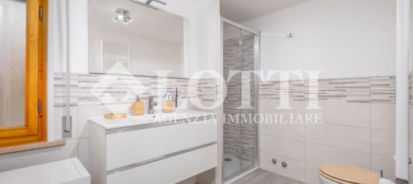 Квартира с 5 комнатами в Викопизано, Италия № 199670 15