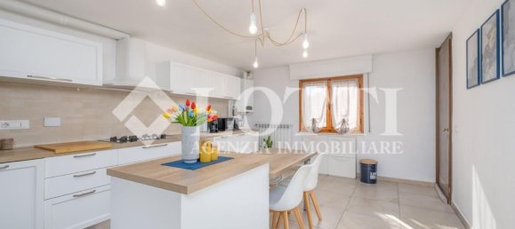 Квартира с 5 комнатами в Викопизано, Италия № 199670 8