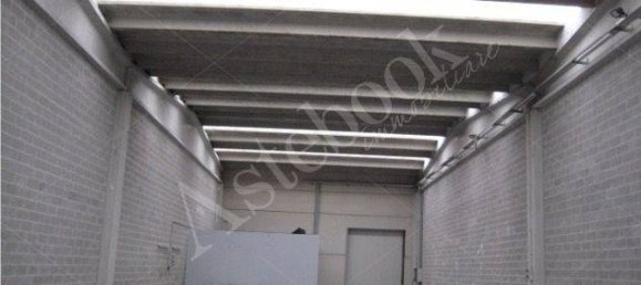 1 room Warehouse in Udine, Italy No. 265543 8