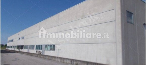 1 room Warehouse in Udine, Italy No. 265543 4