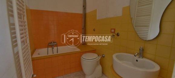 Дом с 3 комнатами в Толентино, Италия № 150822 8