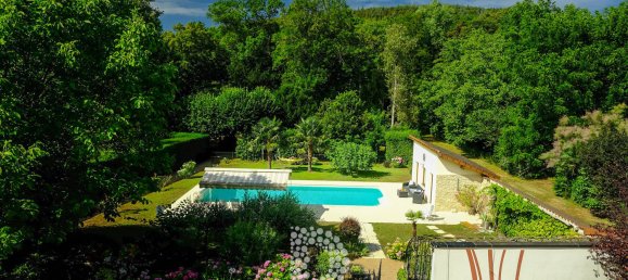 8 chambres Châteaux à La Roche-Vineuse, France No. 278054 24