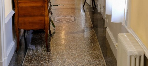 8 chambres Châteaux à La Roche-Vineuse, France No. 278054 10