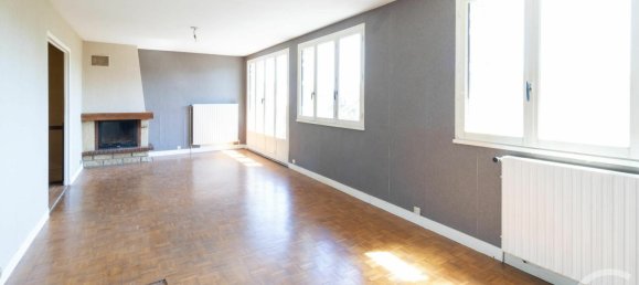 2 Schlafzimmer Haus in Montgeron, France, Nr. 351825 4