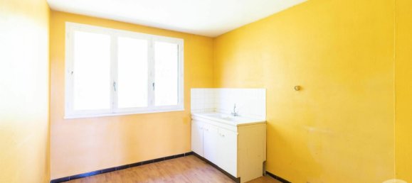 2 Schlafzimmer Haus in Montgeron, France, Nr. 351825 7