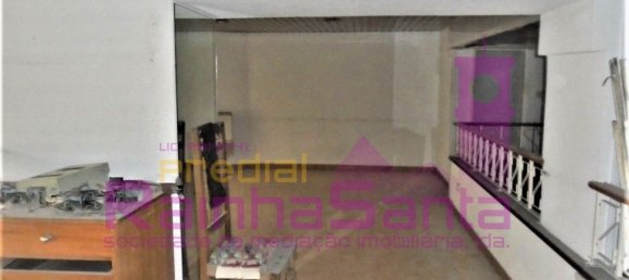 9 bedrooms Building in Coimbra, Portugal No. 64480 4