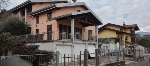 4 rooms Apartment in Como, Italy No. 224815 2